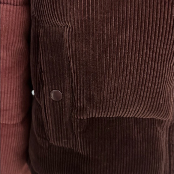 bohme Two-Tone Corduroy Puffer Jacket in Rose and Merlot - Picture 5 of 5